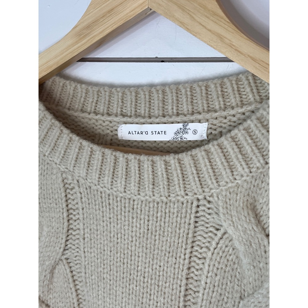 Altar'd State Womens Cable Knit Sweater Oatmeal minimalist Oversized Cozy Small - Picture 2 of 7